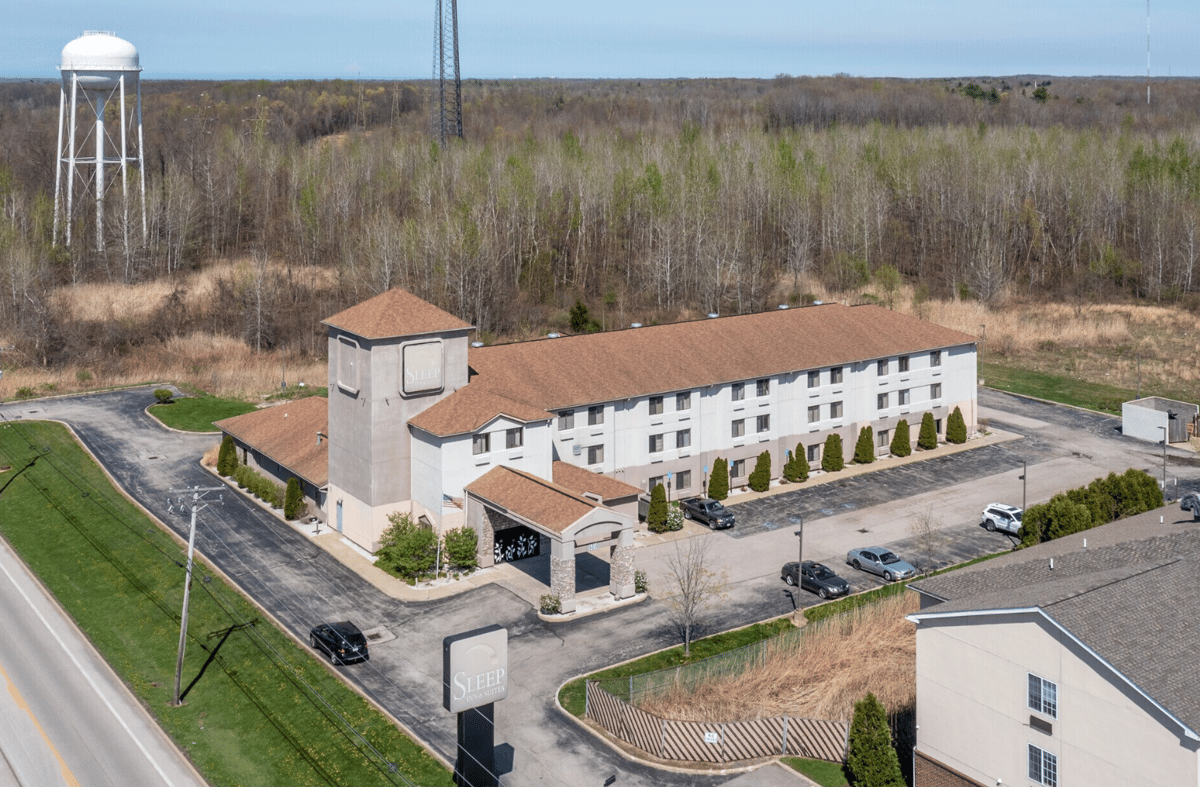 9350 Center Rd. | Austinburg