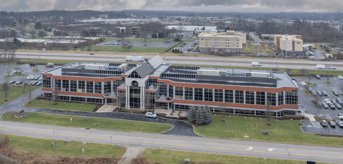 3800 Embassy Pkwy. | Fairlawn