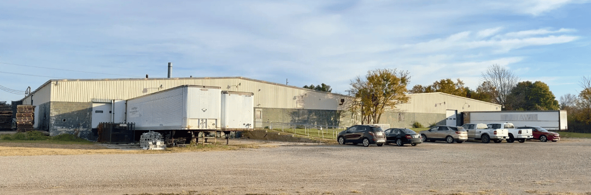 500 E. Industrial Pkwy. | Fayette