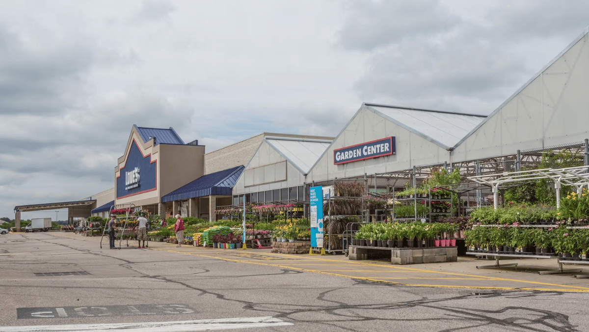 186 N. Cleveland Massillon Rd. | Akron
