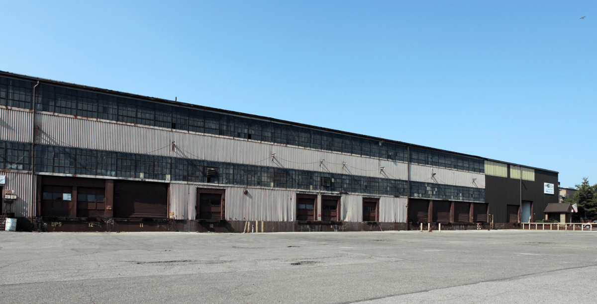 1564 Firestone Pkwy. | Akron