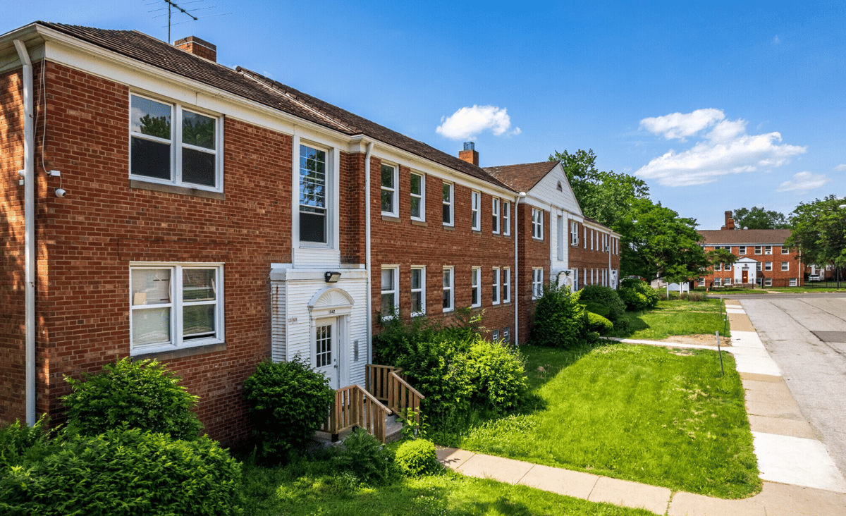 1832-1864 Forest Hills Blvd. | Cleveland